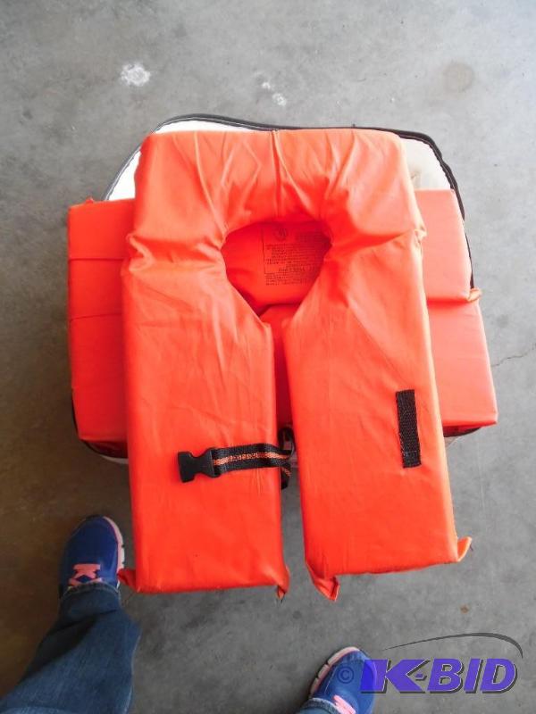 lot 15 image: Life jackets
