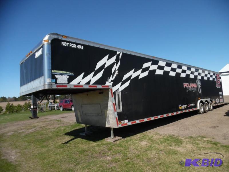 2002 Enclosed Trailer