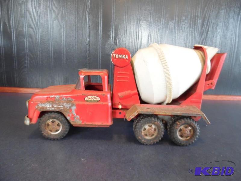 Vintage Tonka cement truck