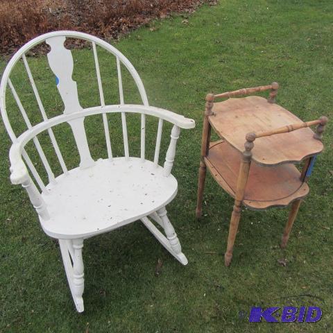 Windsor Rocker, Table