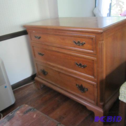 MCM Dresser, Plate Mirror