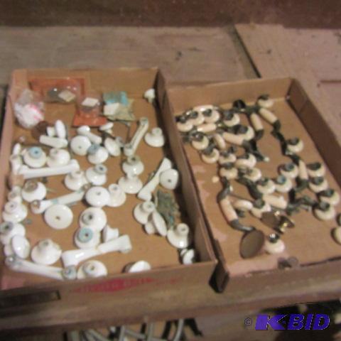 Porcelain Knobs & Handles
