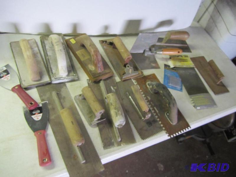 Trowels & Putty Knives