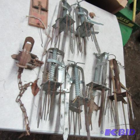 Mole & Victor Traps