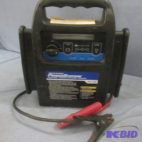 lot 14 image: Jump Starter Power Station