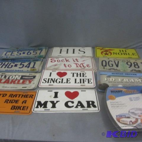 lot 19 image: License Plates