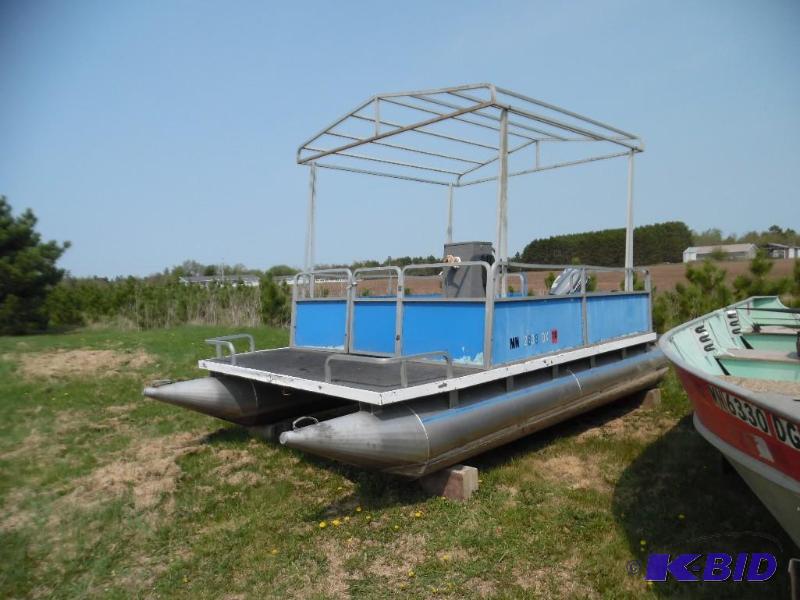 1978 Madsen Pontoon