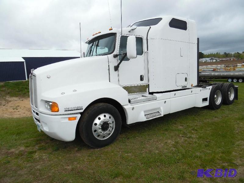 2006 Kenworth T600 Semi