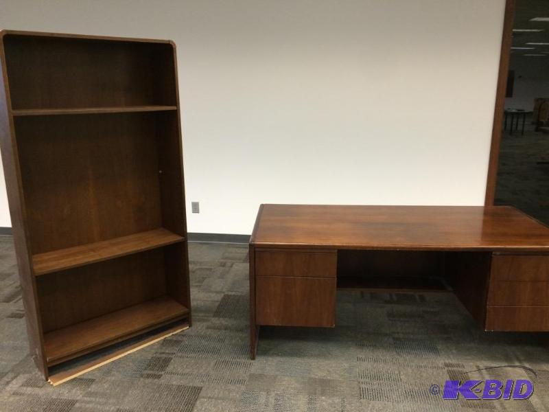lot 1001 image: Desk and bookshelf