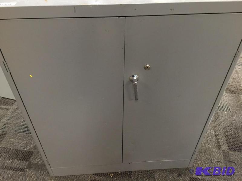 lot 21 image: 2-door latching cabinet