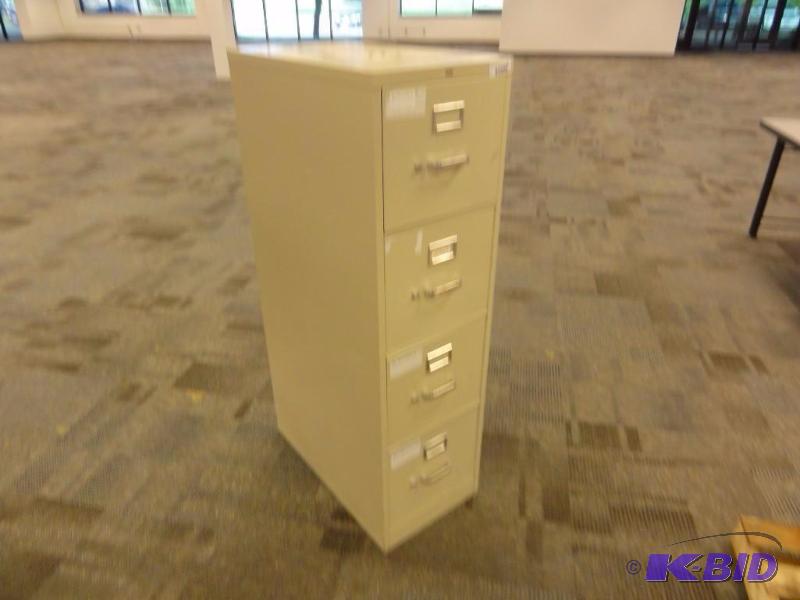 lot 31 image: Hon Letter-width 4-Drawer File Cabinet 2929002