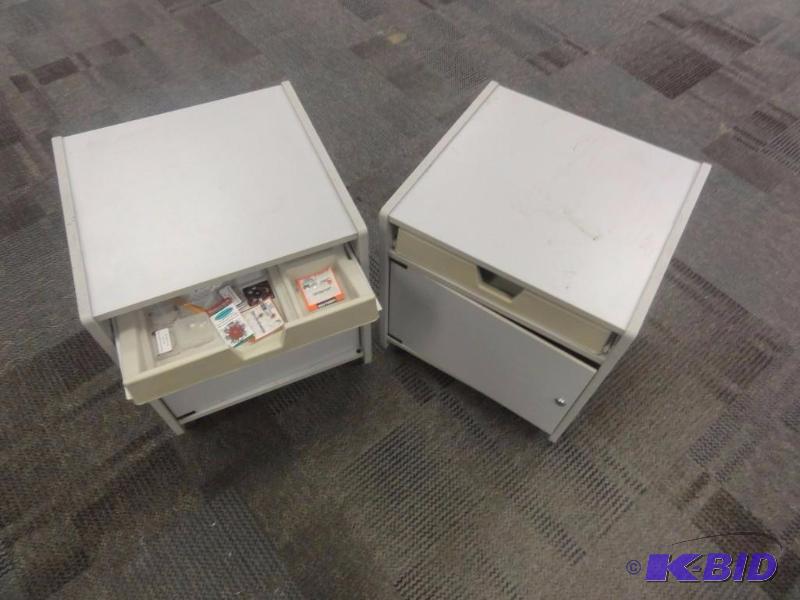 lot 39 image: Lot of (2) Cabinets on wheels
