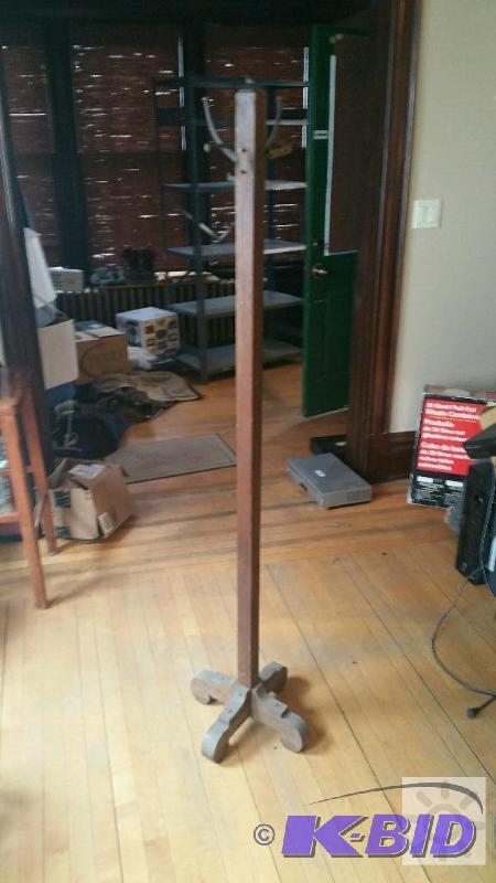 lot 504 image: wooden coat rack