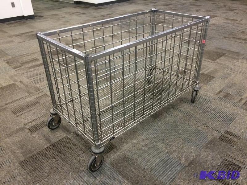 lot 61 image: Metro wire cart. Approx 24&quotx24&quotx48...