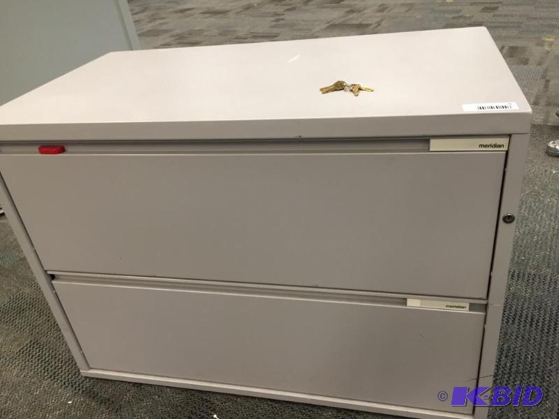 lot 9 image: Meridian 2-drawer, wide