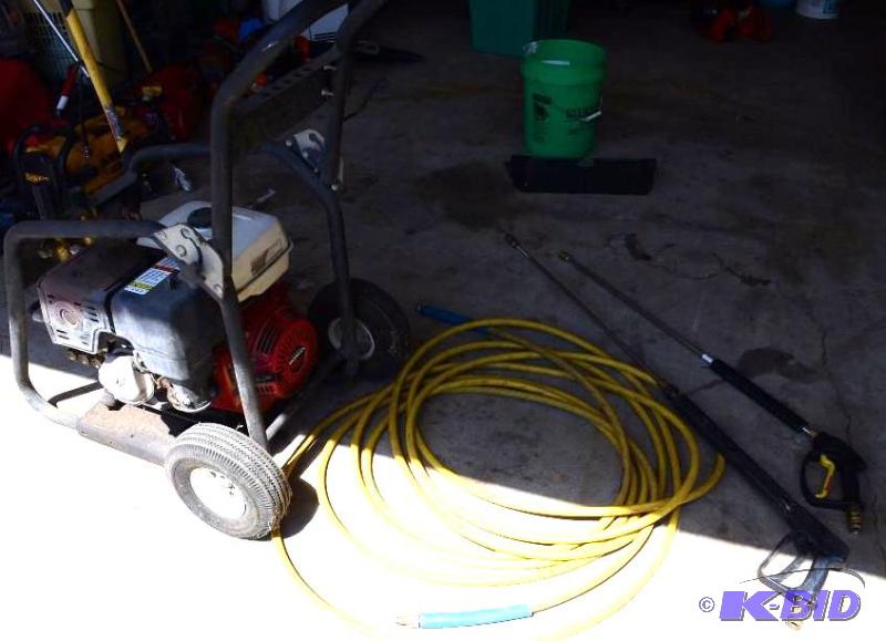 lot 6 image: 3500PPW 13 HP Honda pressure washer GX390 Hon...