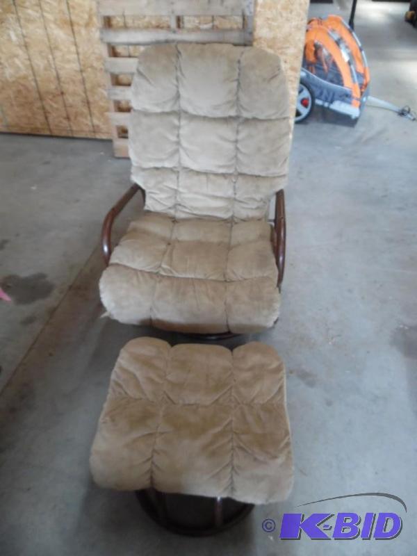 Metal rocker with footstool