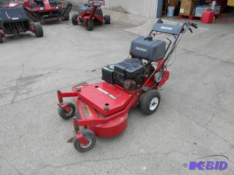 Snapper Pro Walk Behind Lawn Mower. Runs. Rare 32" Cut. Quality Golf