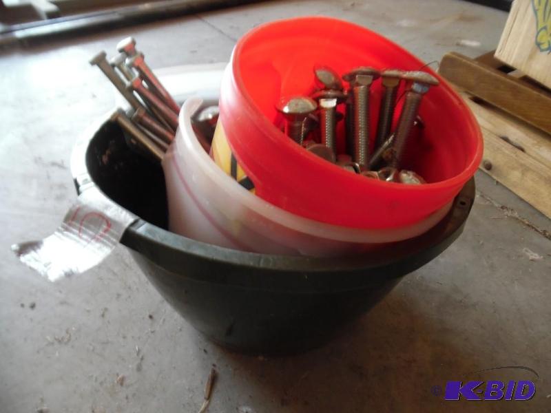 Carriage bolts