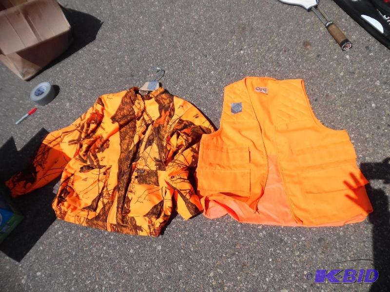 Hunting clothing