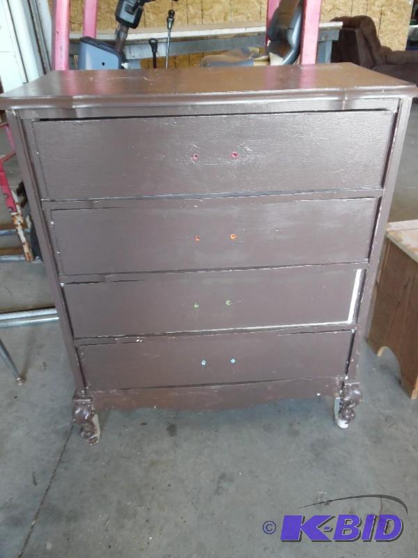 Dresser