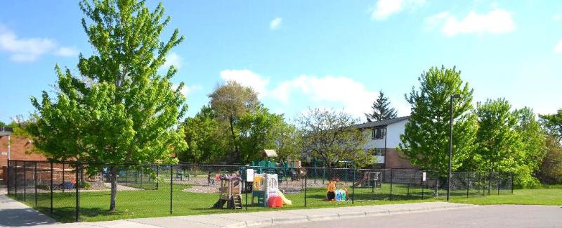 lot 12 image: Commercial Black chain link fence vinyl coate...
