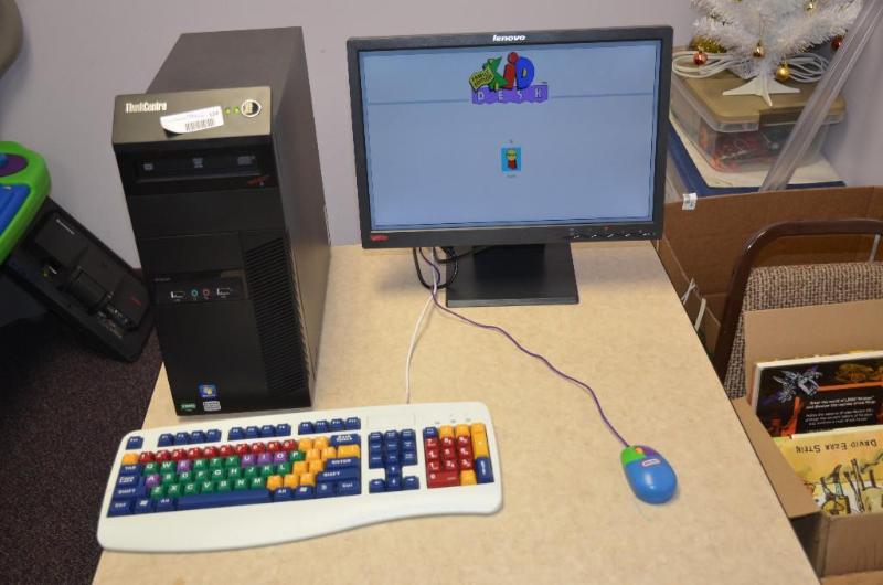 lot 124 image: Think Center - Lenovo Thinkcenter with vision...