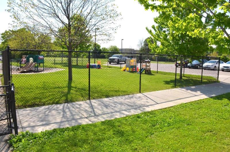 lot 13 image: Commercial Black chain link fence, vinyl coat...