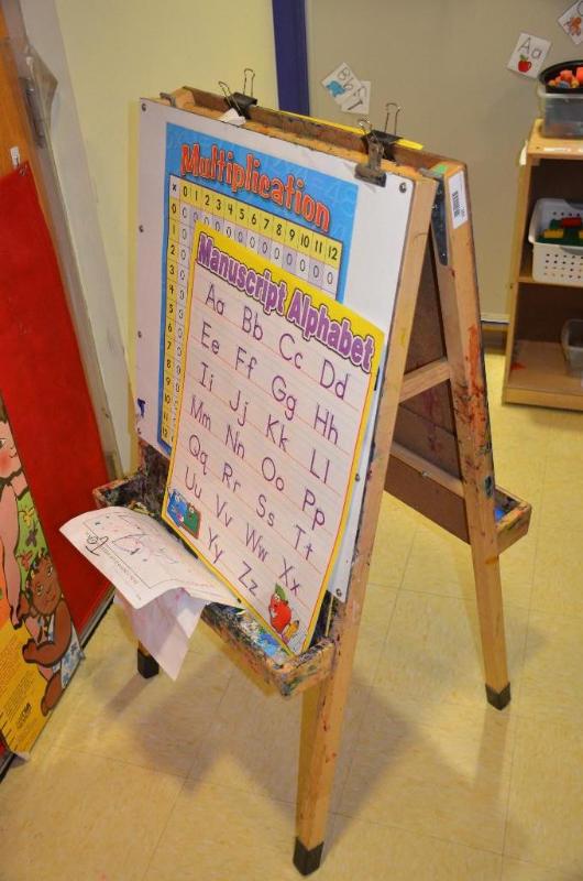 lot 162 image: Easel 48x24"...