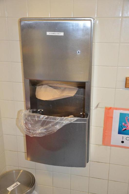 lot 187 image: Stainless steel paper towel dispenser 12x29&q...