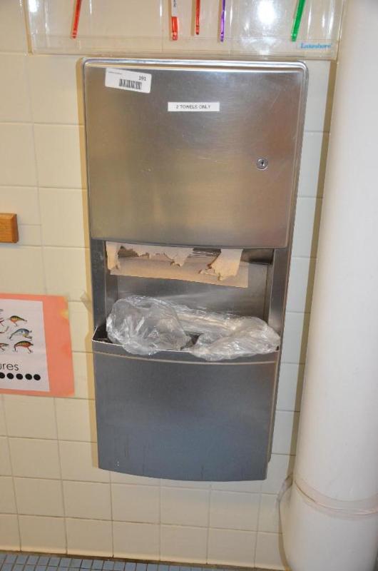 lot 191 image: Stainless steel paper towel dispenser 12x29&q...