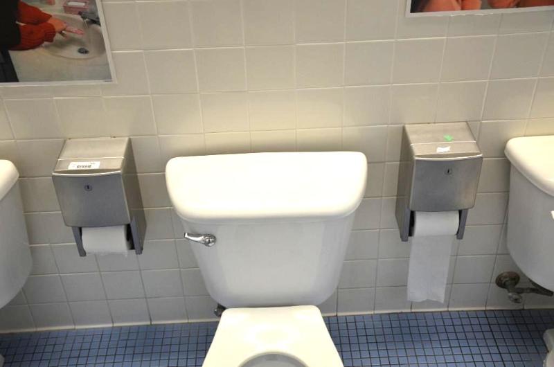 lot 192 image: 2 stainless steel toilet paper holders 6x12&q...