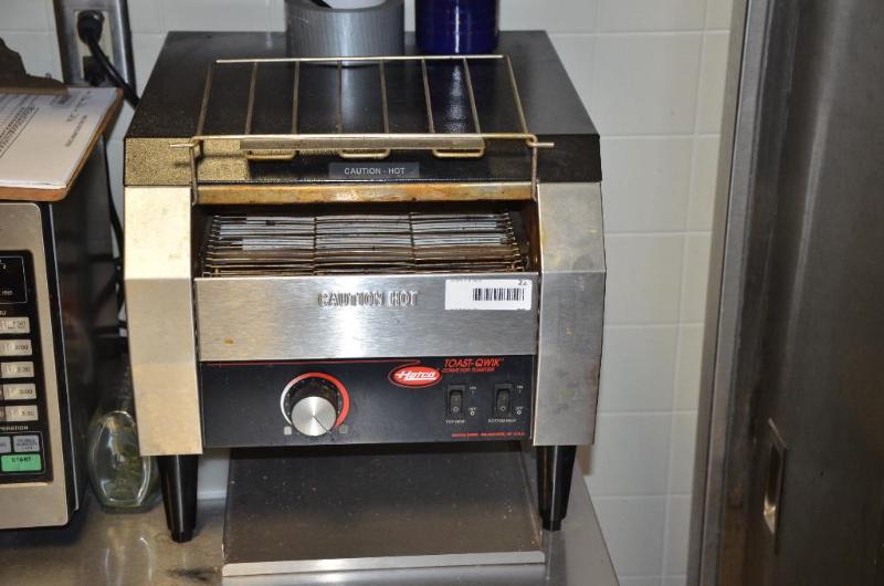 lot 22 image: Hatco Toast-Quik Conveyor Toaster 15x16x13&qu...