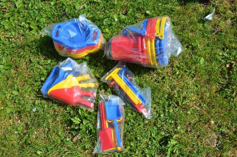 lot 221 image: New in box toy, Heavy Duty Sand Tools Set  s...