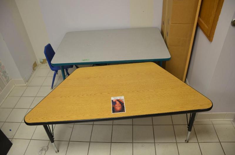 lot 227 image: 2 tables with adjustable legs - 24x36" ,...