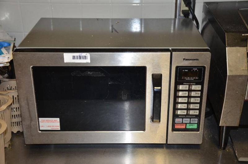 lot 25 image: Panasonic microwave NE-1054T&nbsp20x12x13&qu...