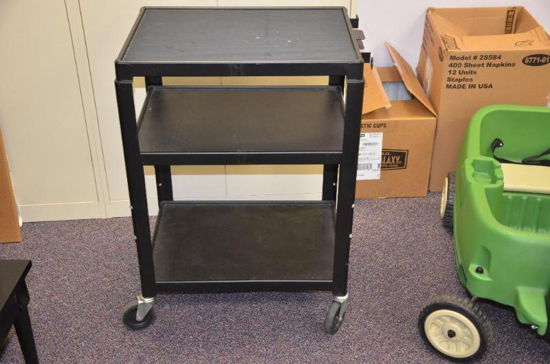 lot 40 image: AV rolling Cart 19x24x36"...