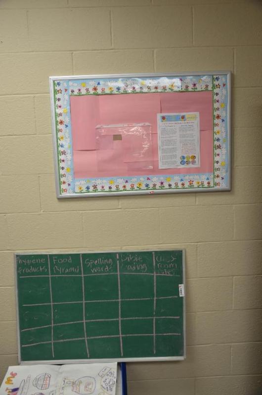 lot 70 image: Chalk board and pin board both are 36x24"...