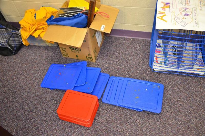 lot 71 image: Plastic art class trays, for students to do p...
