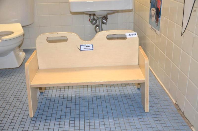 lot 88 image: Wooden toddler bench 25" long...