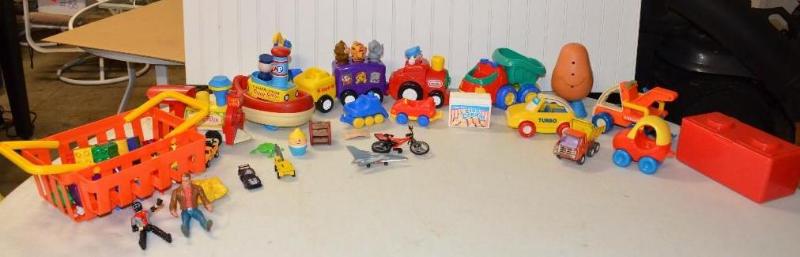 lot 100 image: Lot of vintage toys 1967 Fisher Price Tuggy ...