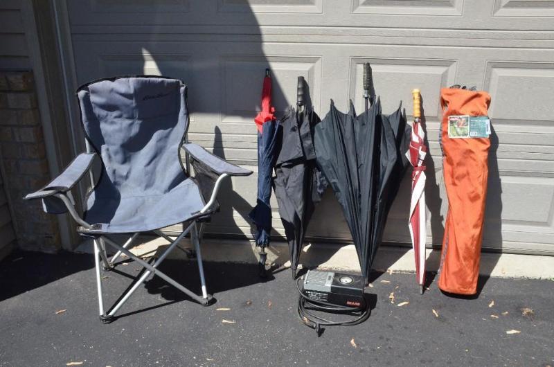 lot 102 image: Sears Inflator Air Compressor model 900.1502...