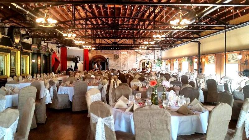 lot 1C image: Over 250 burlap Chair Covers and about half o...