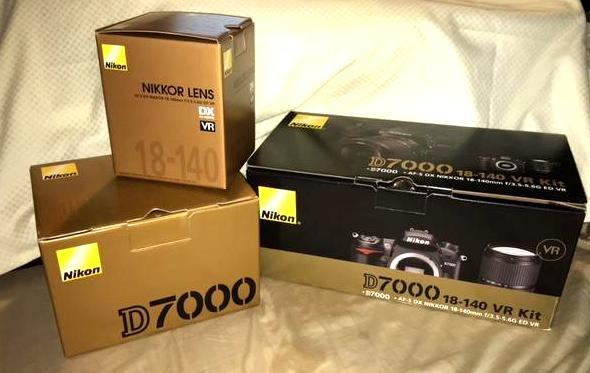 lot 1D image: NIKON D7000&nbspDigital camera with Nikon 18...