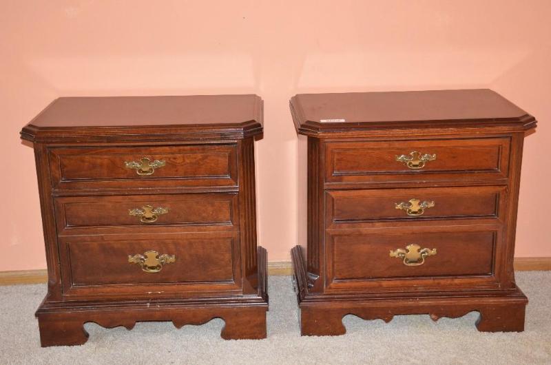 lot 24 image: 2 Night stands 26x26x16. located on split en...