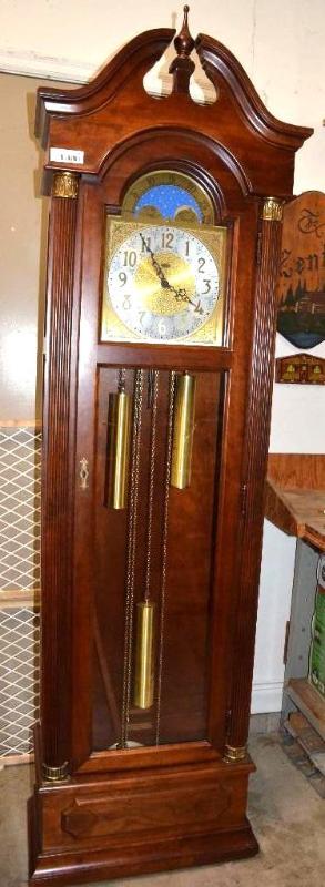 lot 35 image: Ethan Allen Grandfather clock 76x20x10...