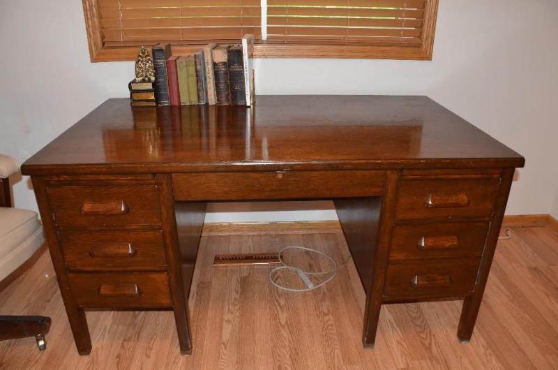 lot 43 image: Beautiful antique wood desk 60x30x34...