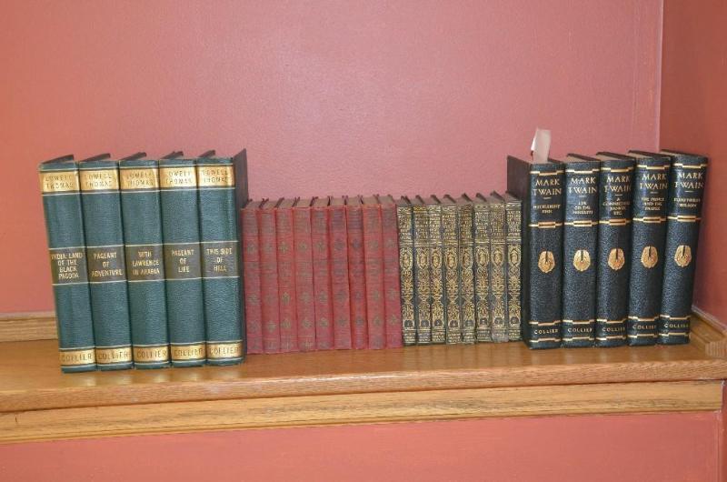 lot 50 image: Antique book collections Mark Twain copyrigh...