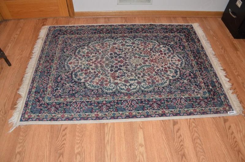 lot 54 image: Karastan&nbspthe wonder rug of America ...