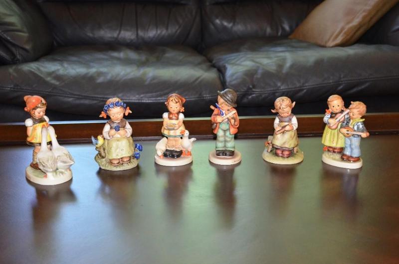 lot 7 image: HUMMEL Goebels figurines made in Germany &q...